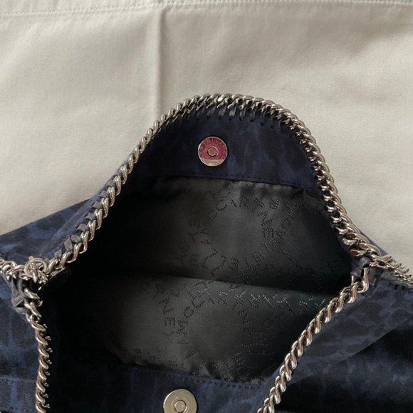 $1295 Stella McCartney blue and black Falabella animal clutch - Picture 4 of 5